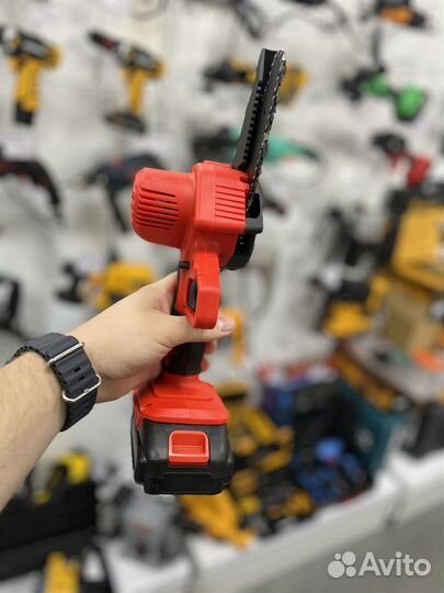 Мини пила аккумуляторная