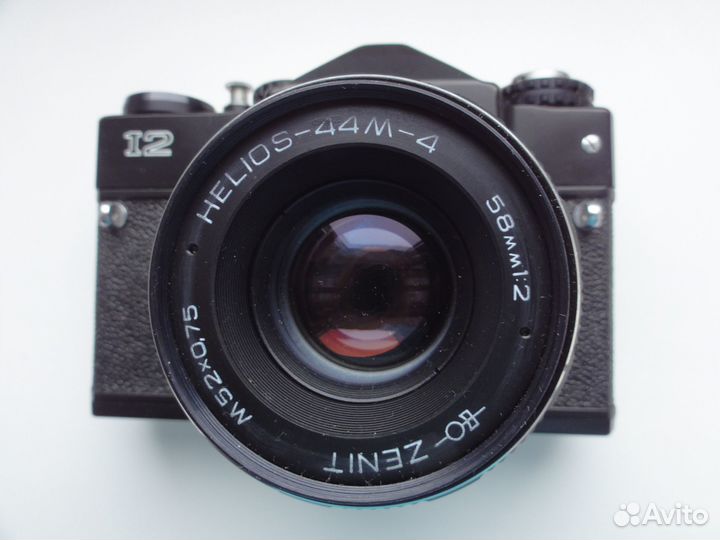 Пленочный фотоаппарат зенит- 12