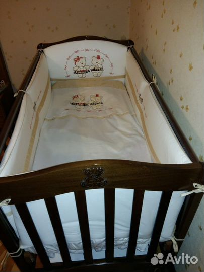 Кроватка с маятником гандылян, матрас и бортики