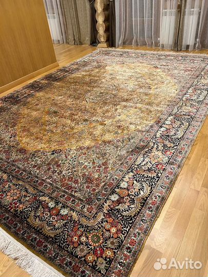 Шелковый ковер