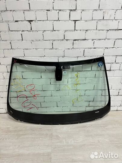 Лобовое стекло BMW 5 F10