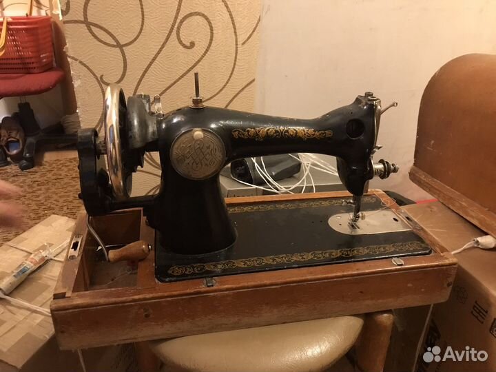 Швейная машинка подольская ручная