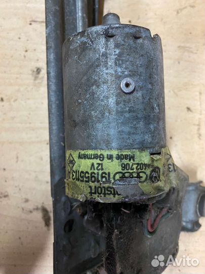 Трапеция дворников Ауди фольксваген