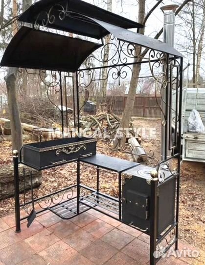 Мангал с крышей