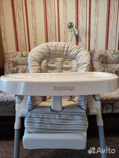 Детский стульчик для кормления peg perego