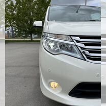 Nissan Serena 2.0 CVT, 2016, 172 000 км, с пробегом, цена 2 220 000 руб.