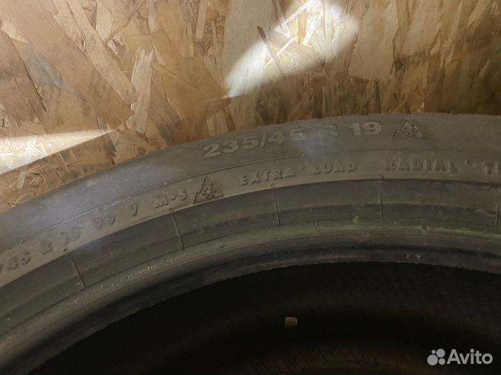 Continental ContiWinterContact TS 830 235/45 R19