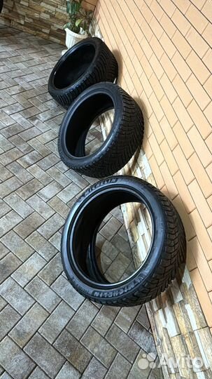 Michelin X-Ice 245/40 R19 и 265/35 R19 98H