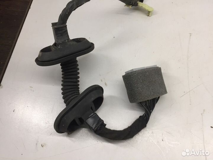 Электропроводка задней двери правой (Jaguar XF)