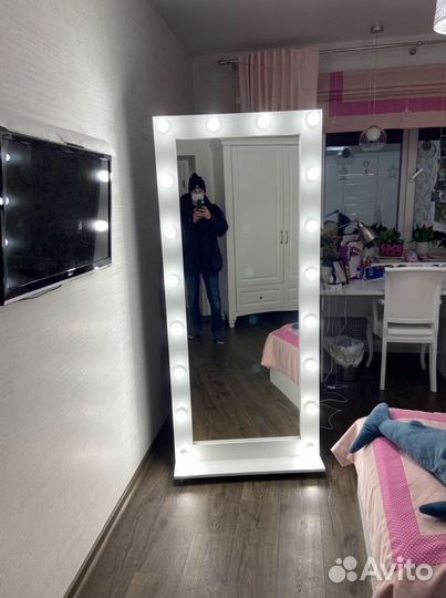 Гримерное зеркало