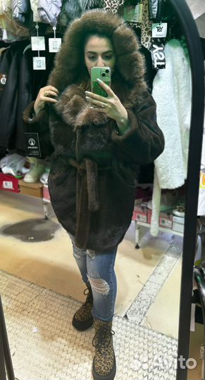 Шуба женская шик с капюшоном теплая