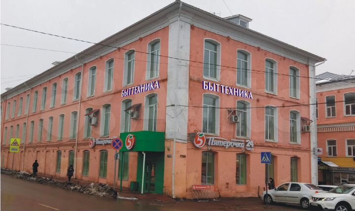 Торговая площадь, 680 м²