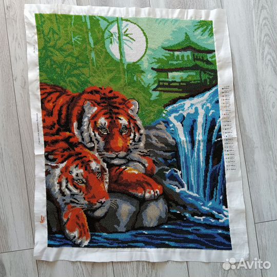 Картины из бисера
