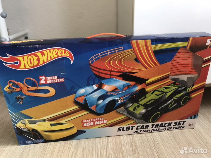 Hot wheels slot car track set