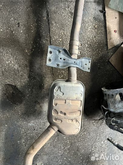 Глушитель VW Tiguan 2.0 08-16 левый руль