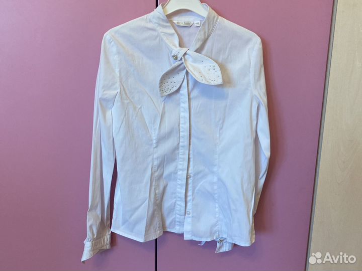 Продаю блузки для школы на р.146-152