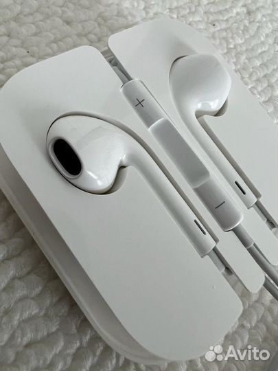 Наушники apple