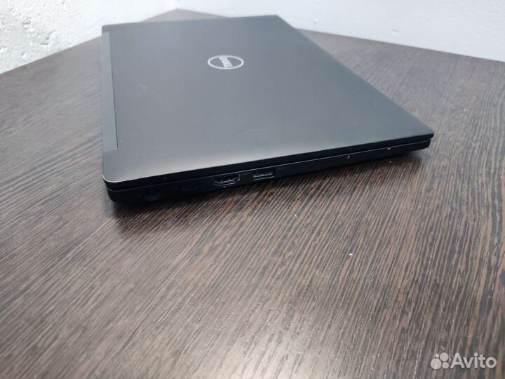 Dell 7390 13.3' Core i5 8Th/озу 8/SSD/Full HD IPS