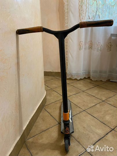 Трюковой самокат