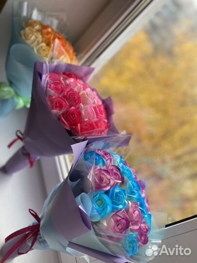 Букеты из мыльных роз с напылением