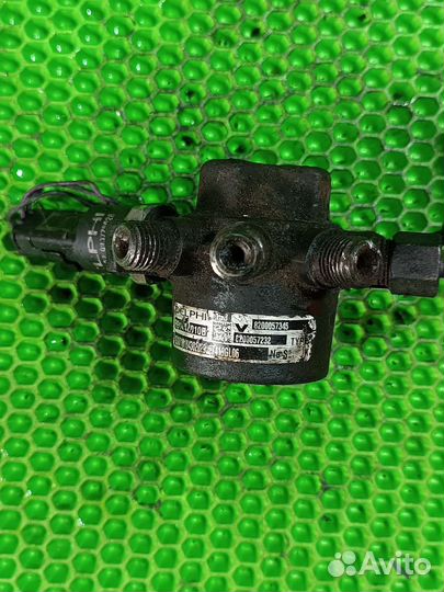 Рейка топливная (рампа) Renault Megane II