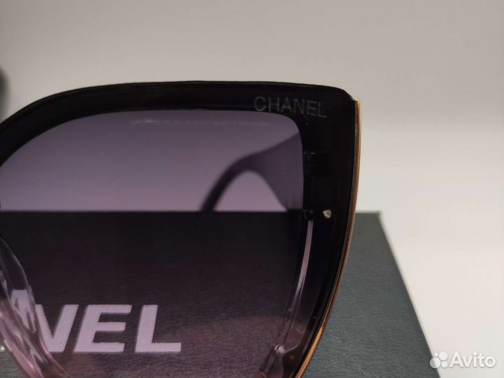 Солнцезащитные очки женские chanel