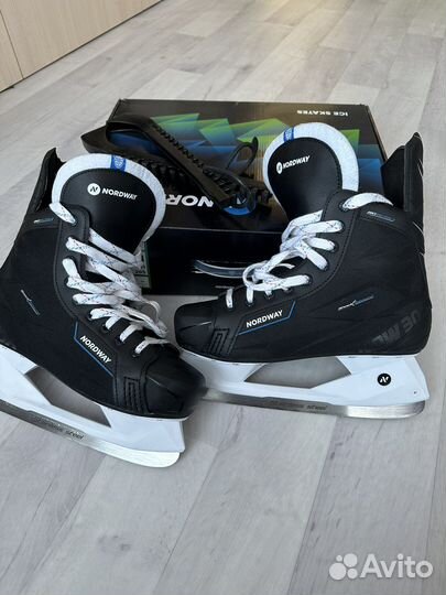 Коньки мужские хоккейные 41