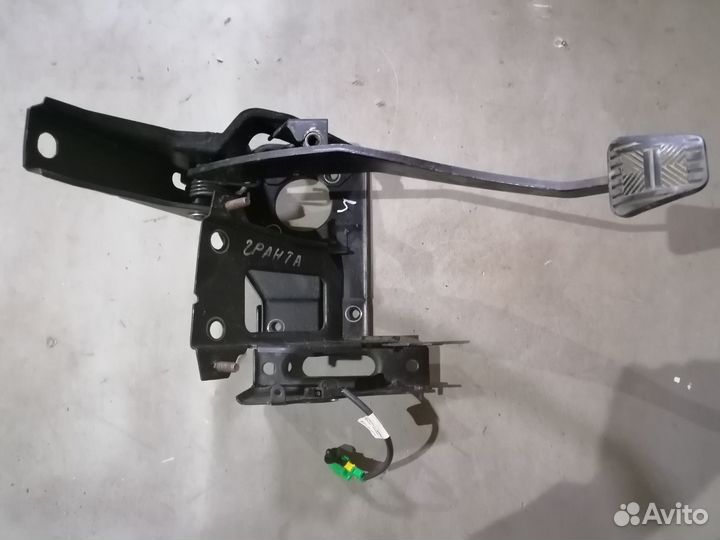 Педальный узел LADA Granta