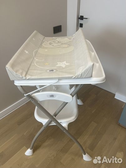 Пеленальный столик с ванночкой cam