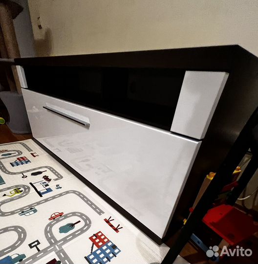 Тумба под тв