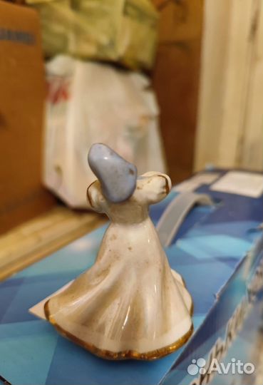 Статуэтка девушка фарфор СССР