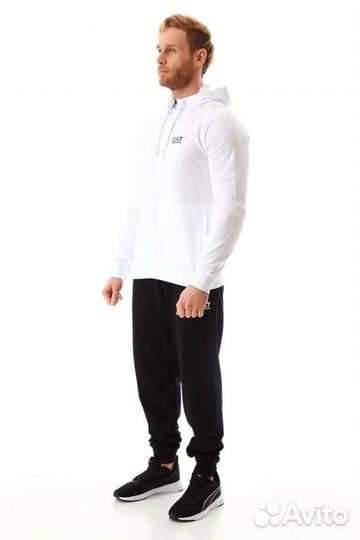 Костюм мужской EA7. Новый, оригинал