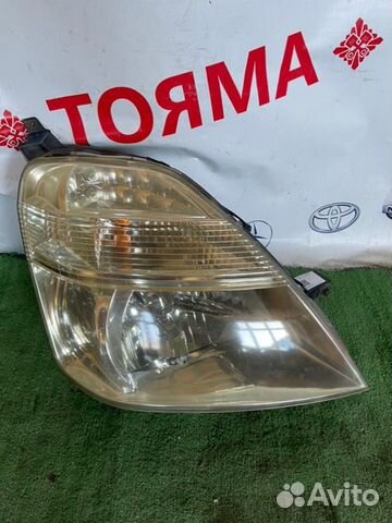 Фара правая Honda Stream RN1