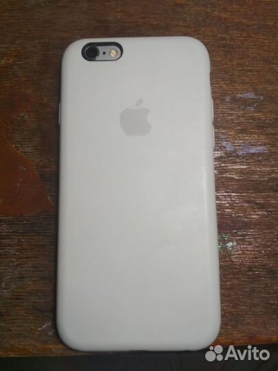 Телефон iPhone 6s