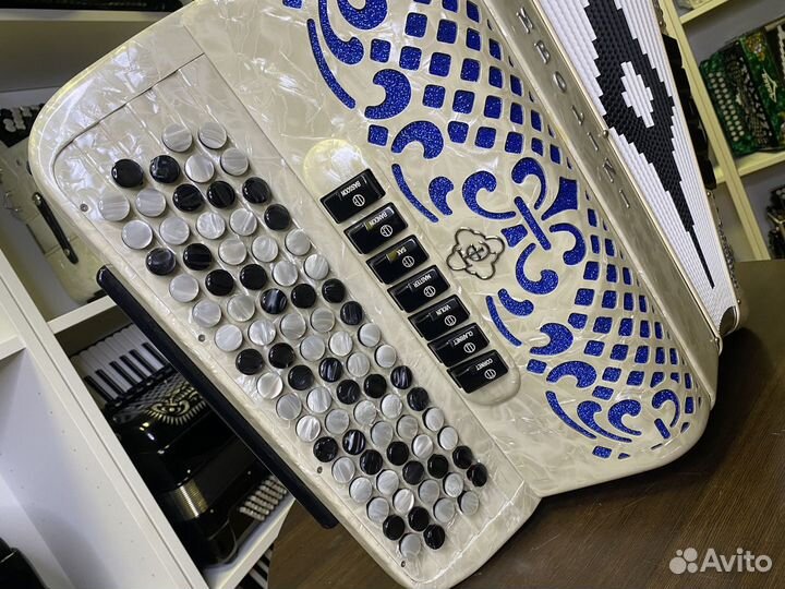 Баян Tombolini Cassotto Extra Professional