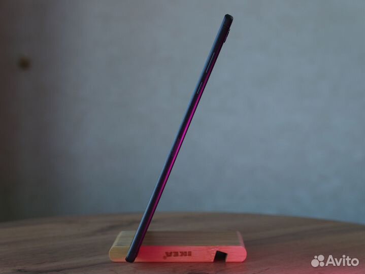 Планшет Lenovo с LTE