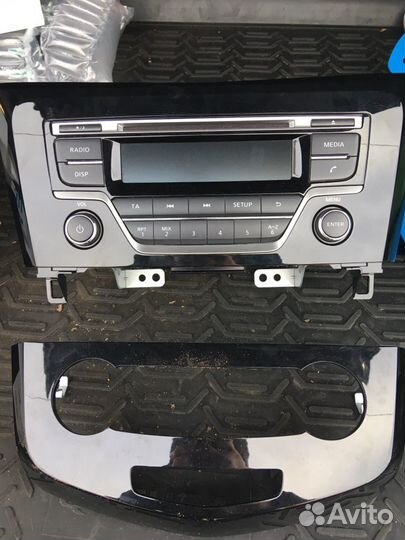 Штатное головное устройство Nissan Qashqai J11