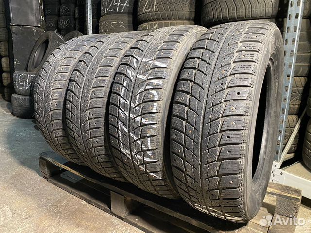 Landsail Ice Star IS33 215/65 R16 102T