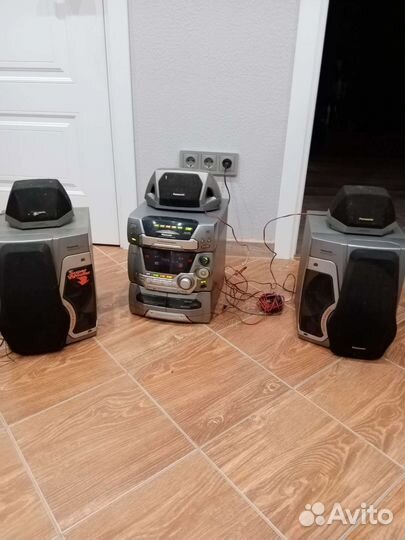 Музыкальный центр