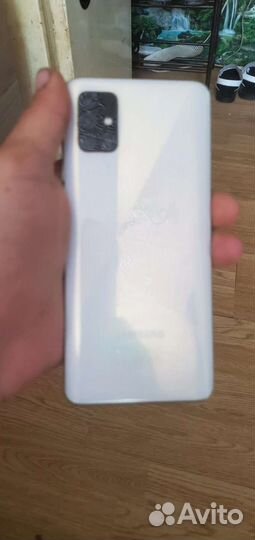 Телефон Samsung galaxy с10