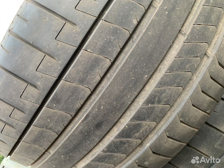 Pirelli P Zero PZ4 315/30 R22