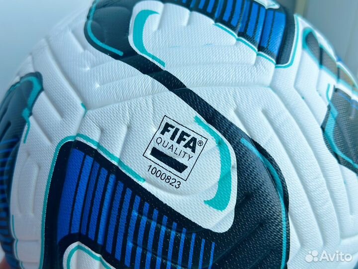 Футбольный мяч Nike