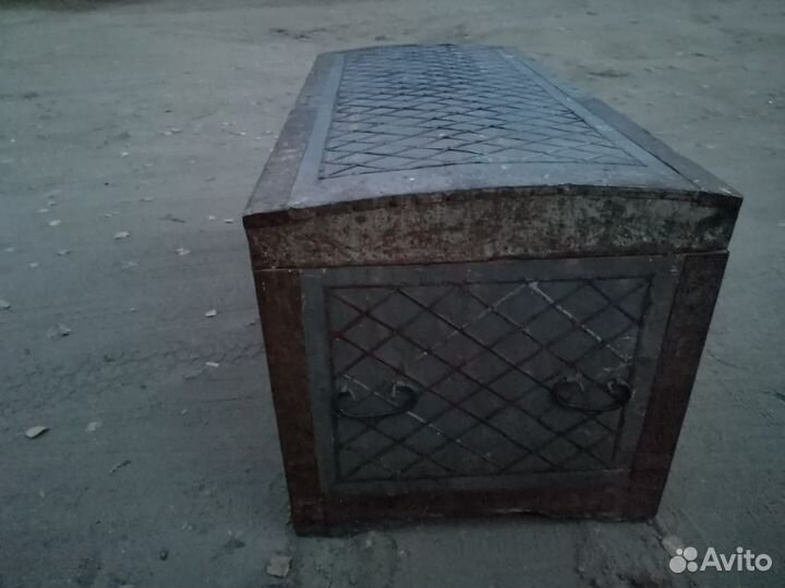 Сундук старинный Оригинал дл 118 шир 57 выс 56 см