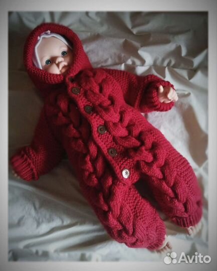 Вязаный комбинезон для новорожденногоот 0-4