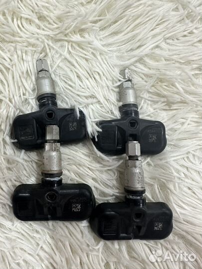 Датчик давления в шинах Toyota