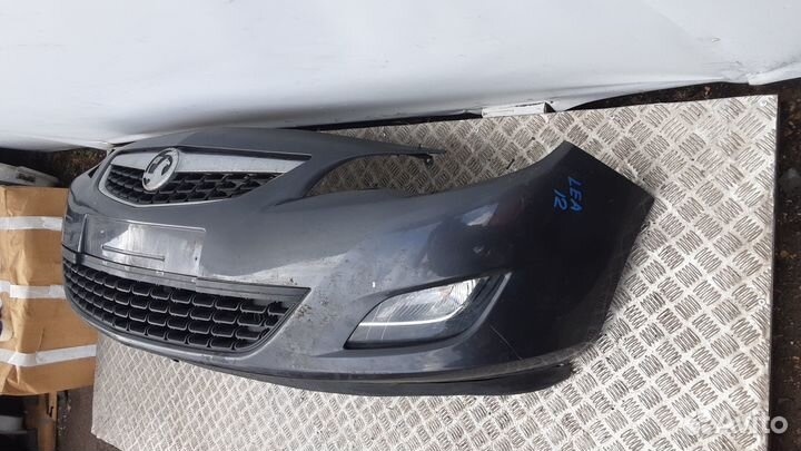 Бампер передний Opel Astra J