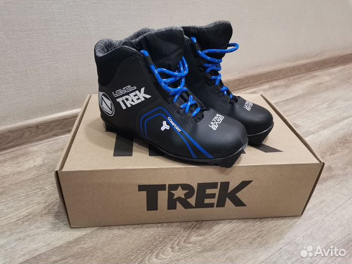 Лыжные ботинки детские 36 размер