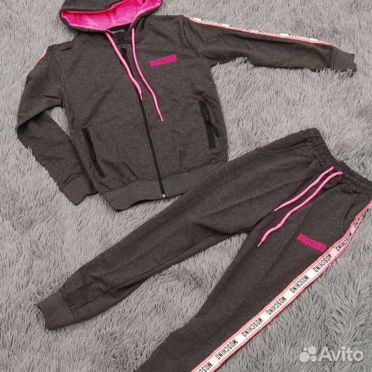 Спортивные костюмы