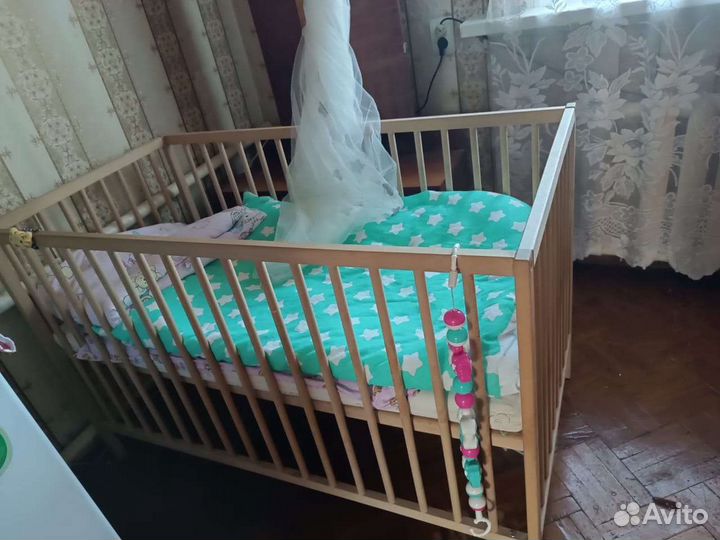 Детская кроватка