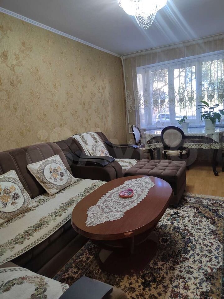 2-к. квартира, 45 м², 1/9 эт.